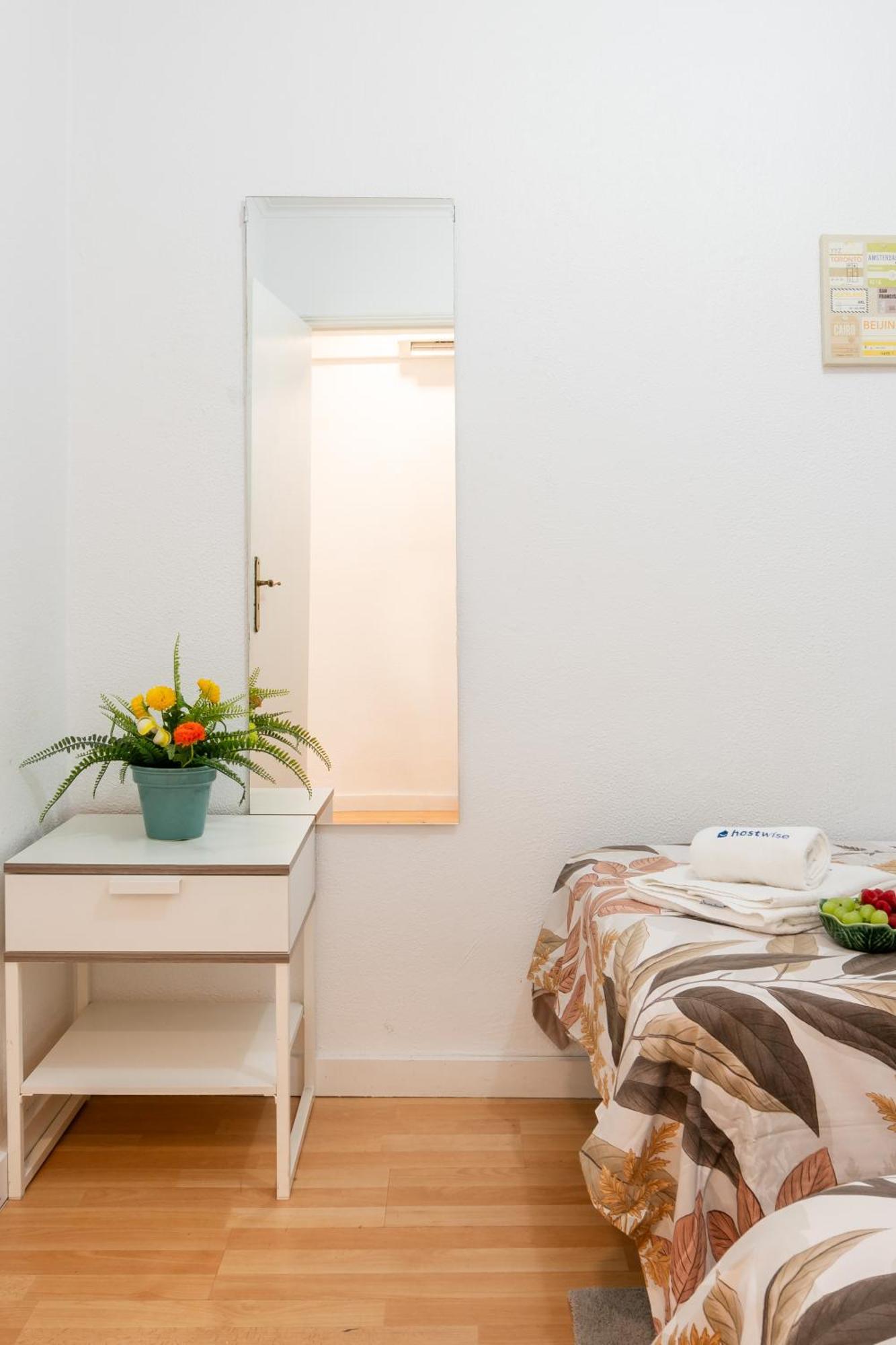 Apartamento Host Wise - Large Flat W Terrace - Ace Location At Aliados OOporto Exterior foto